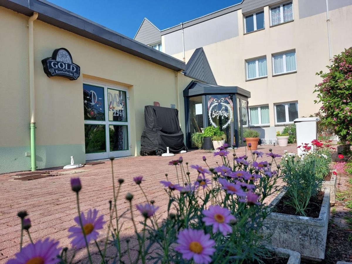 Contact Hotel Utah Beach Carentan - Anciennement Kyriad Buitenkant foto